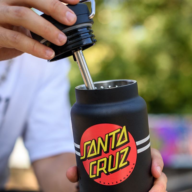 32oz-tkwide-with-twist-cap-santa-cruz-b8 32oz_tkwide_twist_water_bottle_santacruz_dot_lidoff_square.jpg