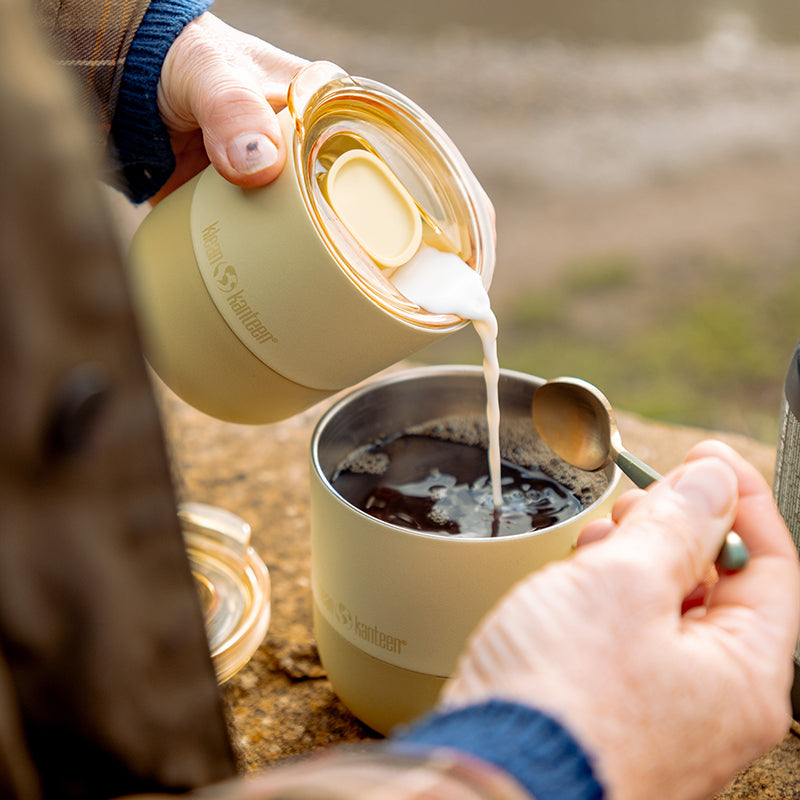 slide-lid-a3 8oz_rise_lowball_waxyellow_coffee_cream_pour_square.jpg