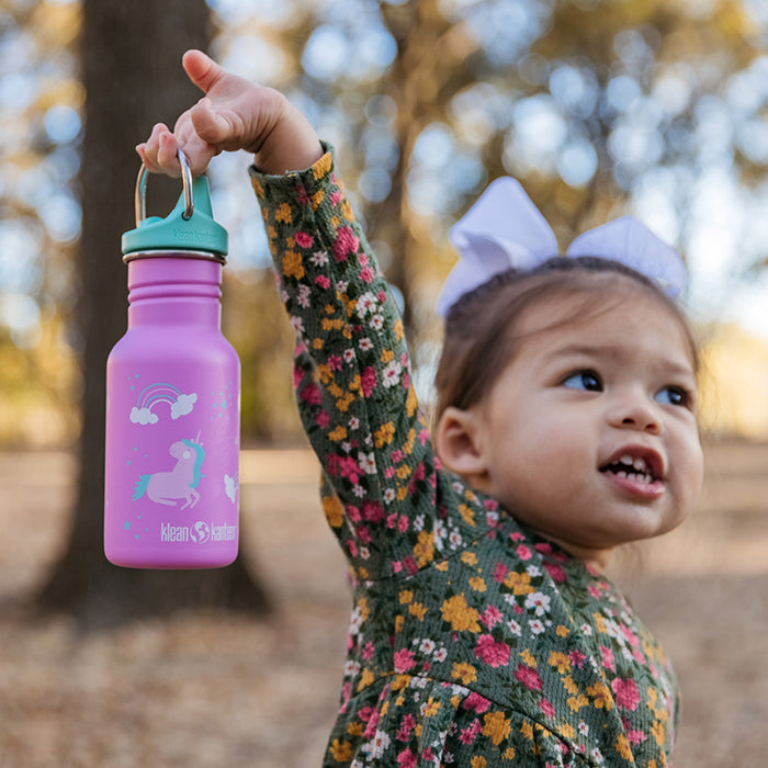 classic-kid-sippy-cap-h8 K12CNSIPPY-UN-kids_bottle_unicorn_lifestyle.jpg