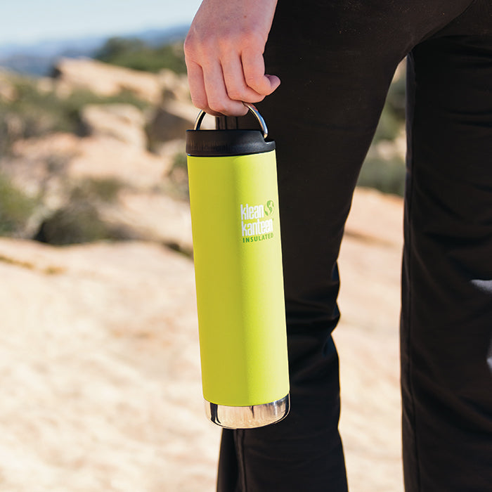tkwide-cafe-cap-y9 K20TKWPCC-JP-cafecap-loop-hiking_lifestyle.jpg