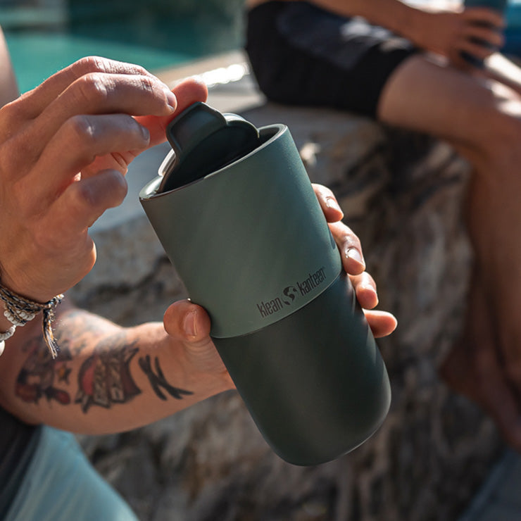 flip-lid-m8 rise_flip_lid_small_tumbler_open.jpg