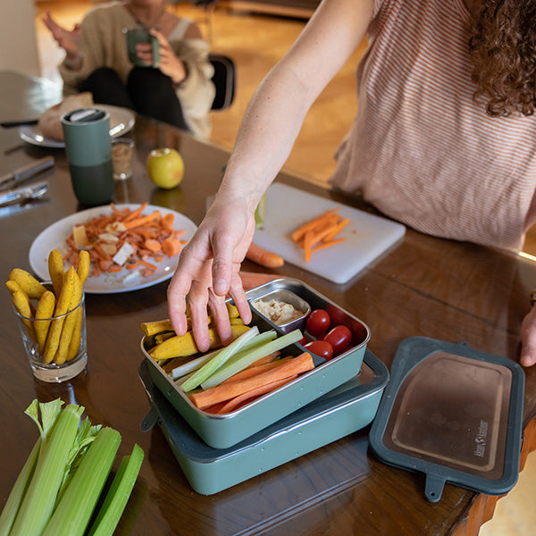 55oz-rise-food-box-big-meal-g4 rise_food_lunch_box_big_meal_veggie_dividers_square.jpg