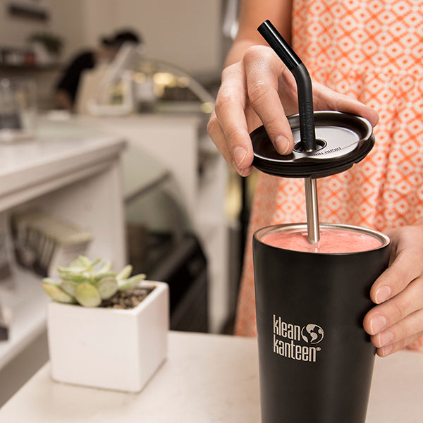 tumbler-straw-lid-with-straw-c2 steel_straw_smoothie-At-Counter-With-Lid_lifestyle_a071dbd2-9fd8-4eea-b04c-2a3732ff8612.jpg