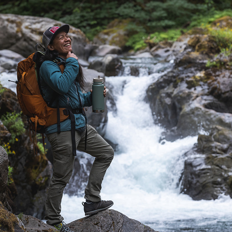 32oz-tkwide-with-twist-cap-p5 tkwide_32oz_insulated_bottle_twist_backpack_river_guy_square.jpg